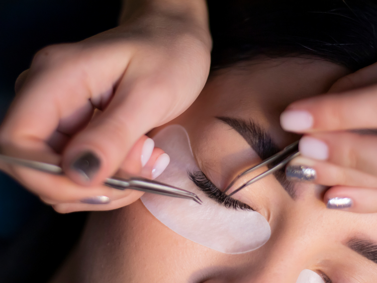 Lashes